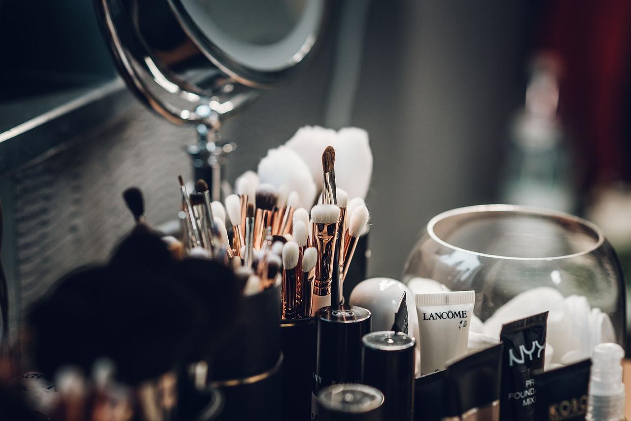 化妝品英文Makeup 和Cosmetic到底有啥區(qū)別？看這篇文章就知道了